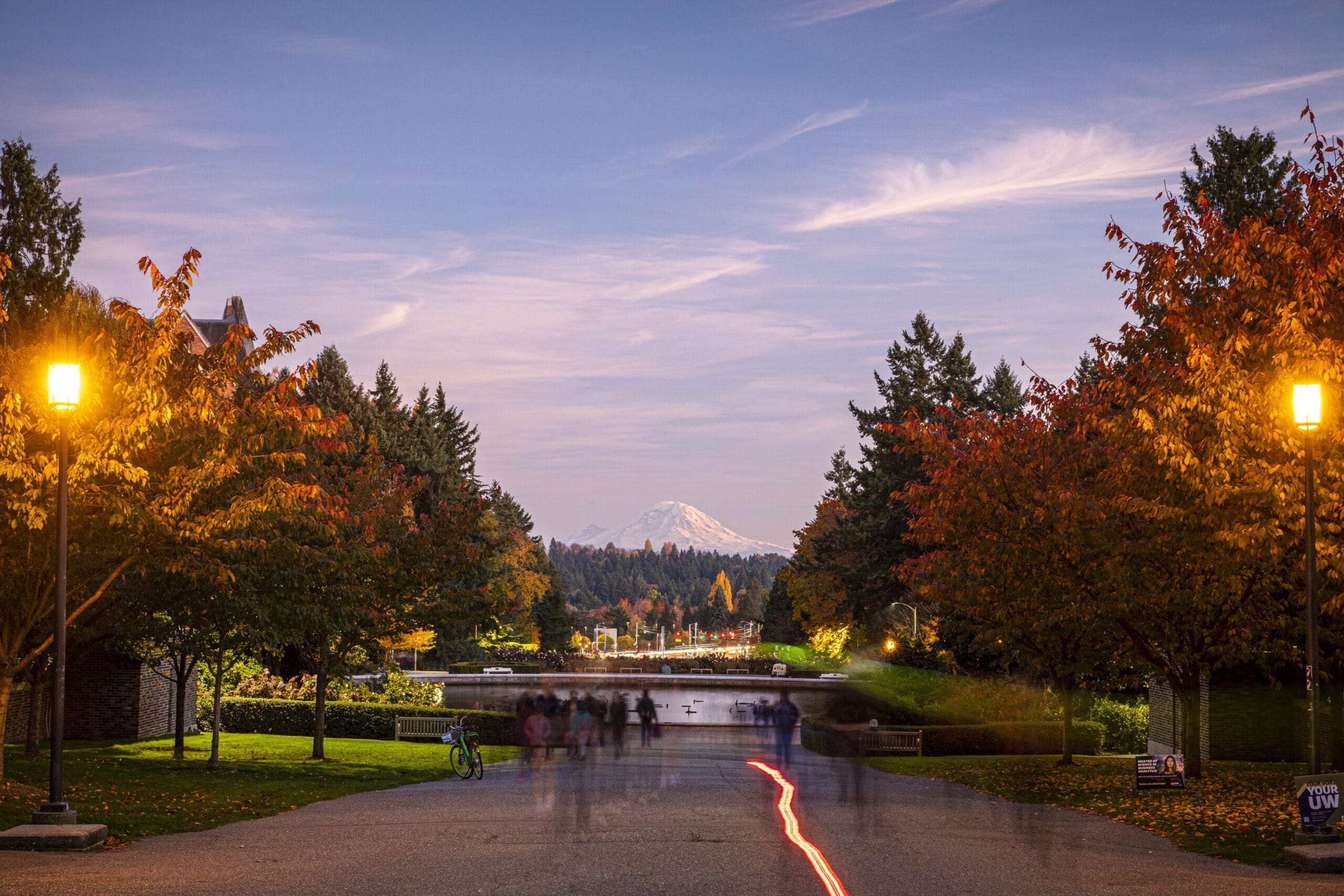 Views of Mt. Rainier and Drumheller Fountain at susnet